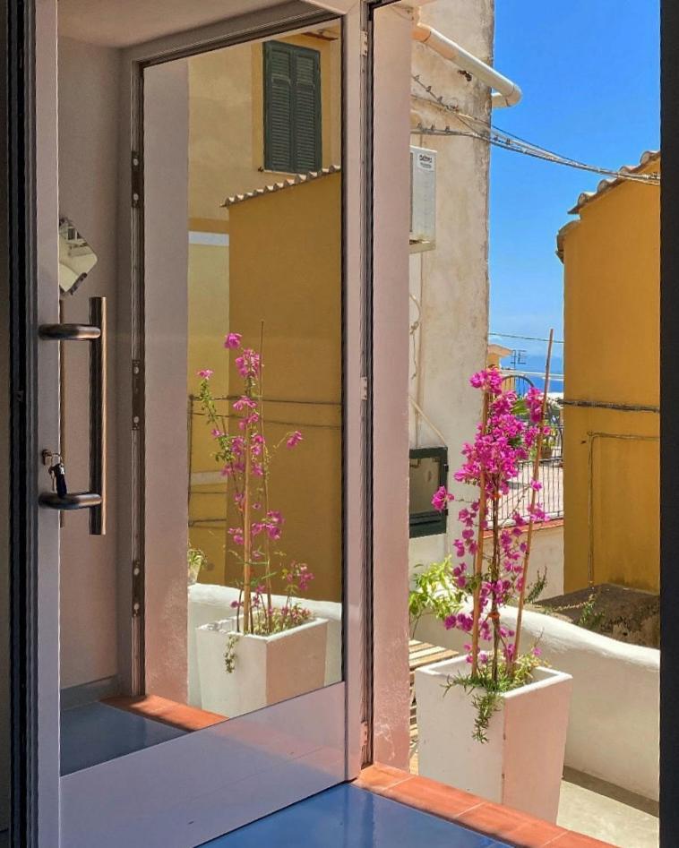 Casa Vacanza Le Tre Sorelle Vietri エクステリア 写真